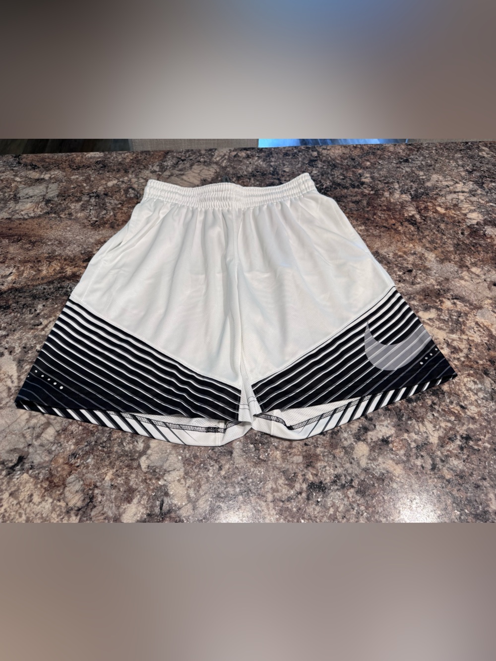 Nike Men’s White Athletic Shorts with Black Diagonal Stripe Accents